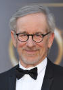 <b>Platz 3: Steven Spielberg</b><br><br> <b>Vermögen: 3 Milliarden US-Dollar</b><br><br> Gemessen an seinen Einspielergebnissen ist er der erfolgreichste Regisseur, seine Filme sind Garanten für klingelnde Kinokassen. Pro Jahr verdient Steven Spielberg laut celebritynetworth.com circa 150 Millionen US-Dollar.