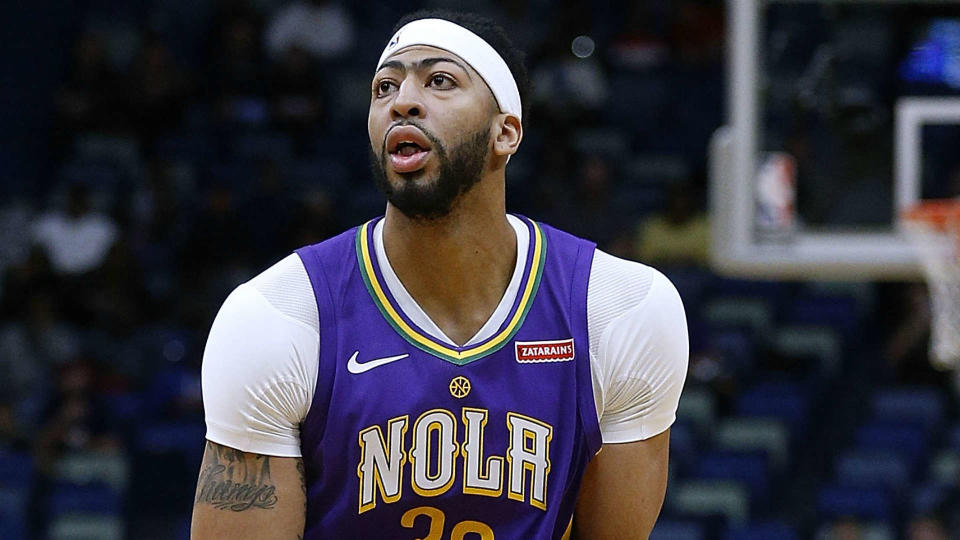 Davis stays at Pelicans as NBA trade deadline passes