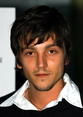 Diego Luna at the Hollywood premiere of Warner Independent Pictures' Criminal