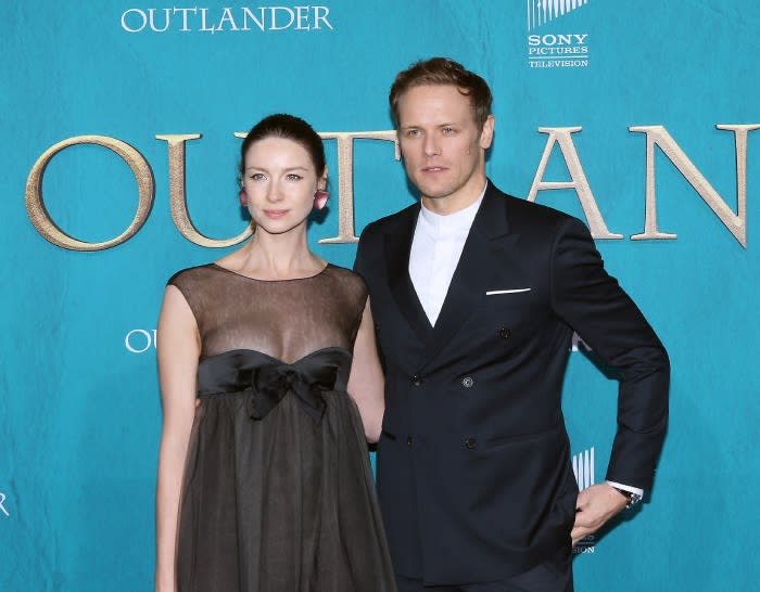 Caitríona Balfe habla de su relación fuera de cámara con su compañero de Outlander Sam Heughan