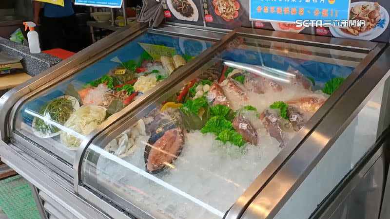 海鮮餐廳樂觀看待，認為魚價有機會被拉低。
