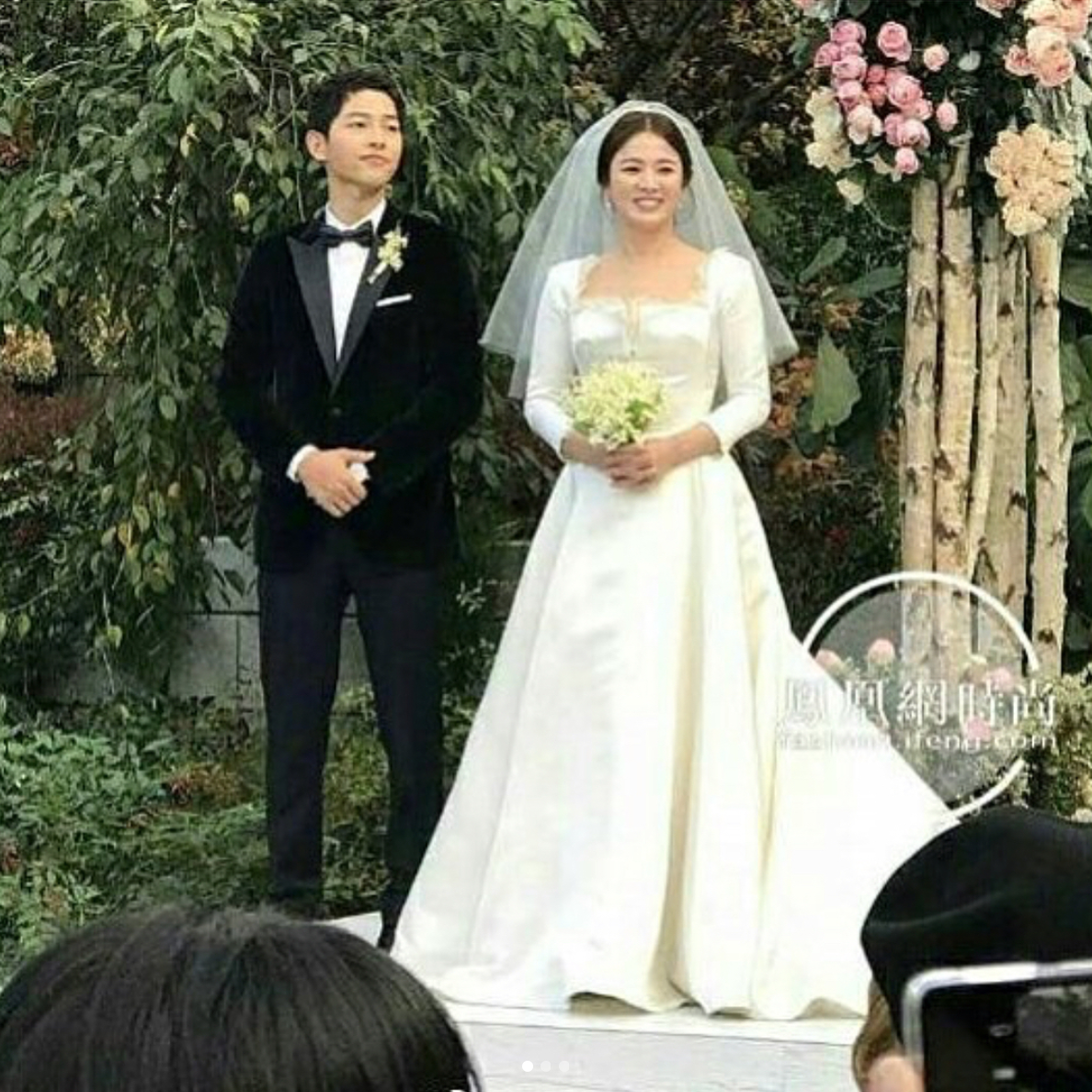 Song Joong-ki and Song Hye-kyo tie the knot at a private wedding ceremony on Tuesday (31 October). (PHOTO: Instagram)