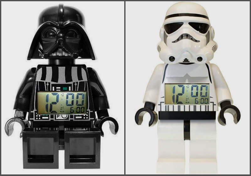 También están estos pequeños relojes digitales de LEGO. ToysRUs