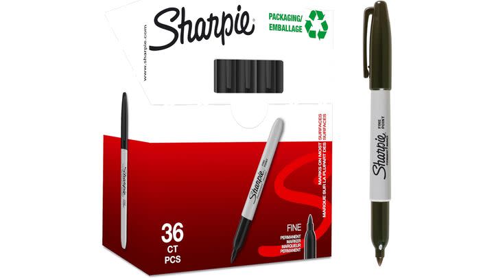 Save a stunning 71% on this bumper pack of 36 Sharpie markers.