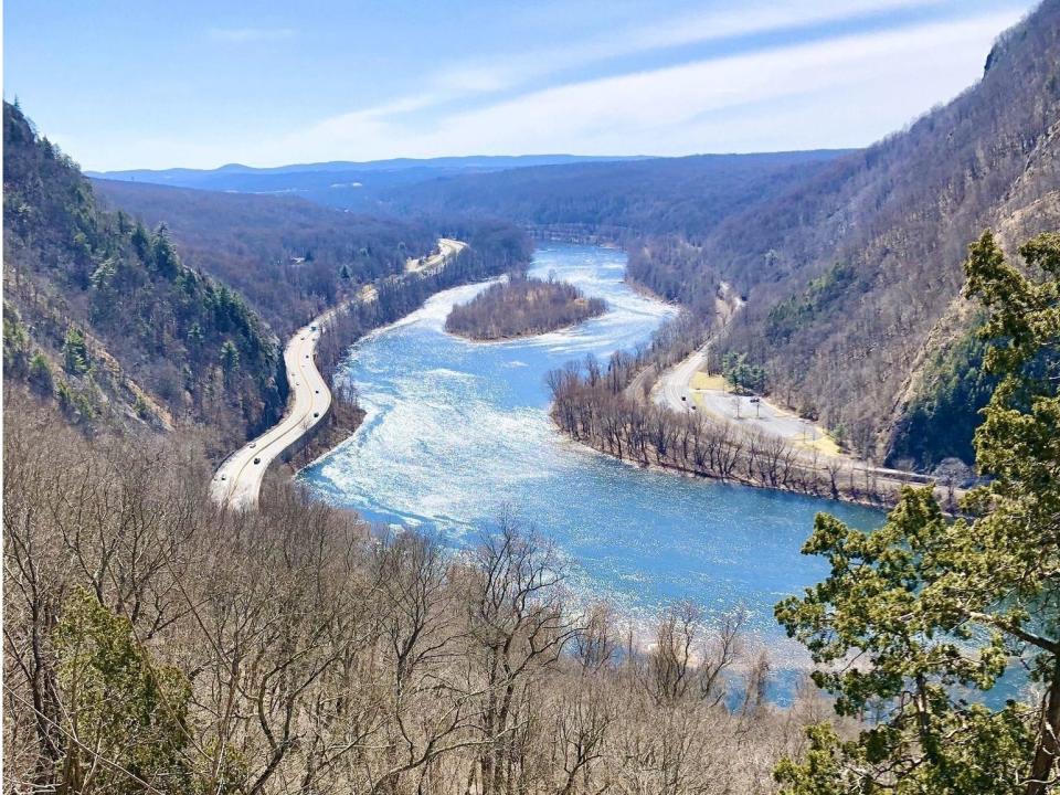 Mount Tammany blue dot loop trail