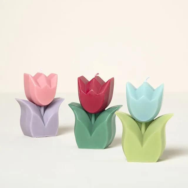 51) Spring Tulip Candle