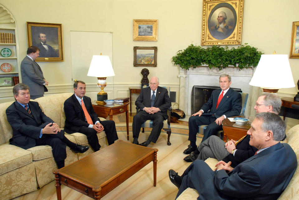 (L-R) House Minority Whip Roy Blunt (R-MO), House Minority Leader John Boehner (R-OH), Vice President Dick Cheney, U.S. President George W. Bush, Senate Minority Leader Mitch McConnell (R-KY) and Senate Minority Whip Jon Kyl (R-AZ) meet in the Oval Office at the White House February 15, 2008 in Washington, DC. (Photo by Roger L. Wollenberg-Pool/Getty Images)