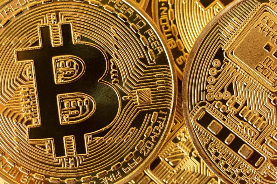 Bitcoin has gained nearly 50% of its value since the turn of 2019 to stroke the flames of the next crypto bull rally. | Source: Shutterstock