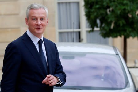 French Finance Minister Bruno Le Maire leaves following the weekly cabinet meeting at the Elysee Palace in Paris, France, October 17, 2018.  REUTERS/Gonzalo Fuentes