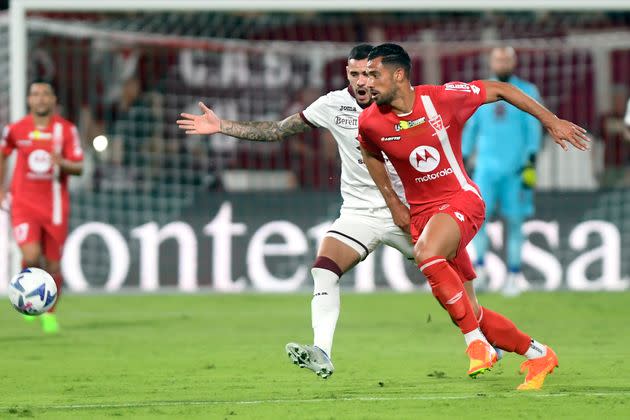 Monza's Pablo Mari, right, and Torino's Antonio Sanabria during an Italian Serie A soccer match on Aug. 13, 2022. (Photo: via Associated Press)