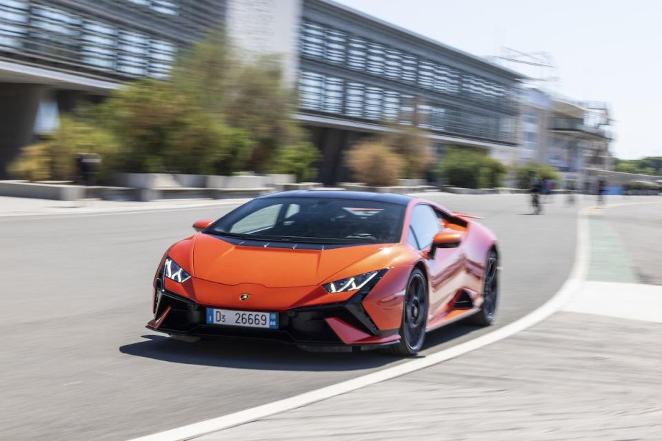 2023 Lamborghini Huracán Tecnica - Photos From Every Angle