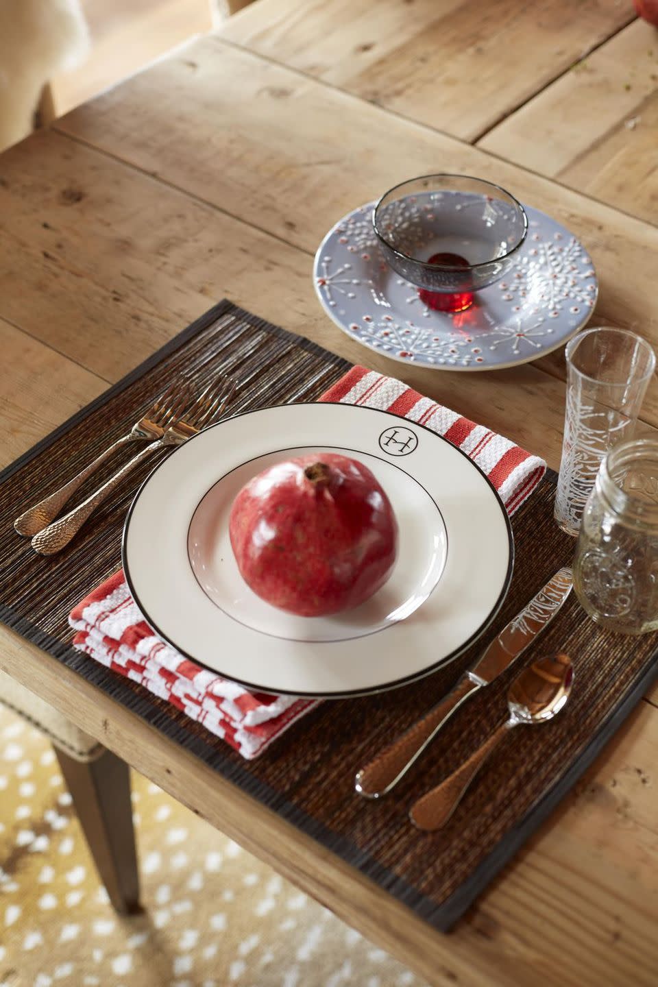 31) Pomegranate Place Setting