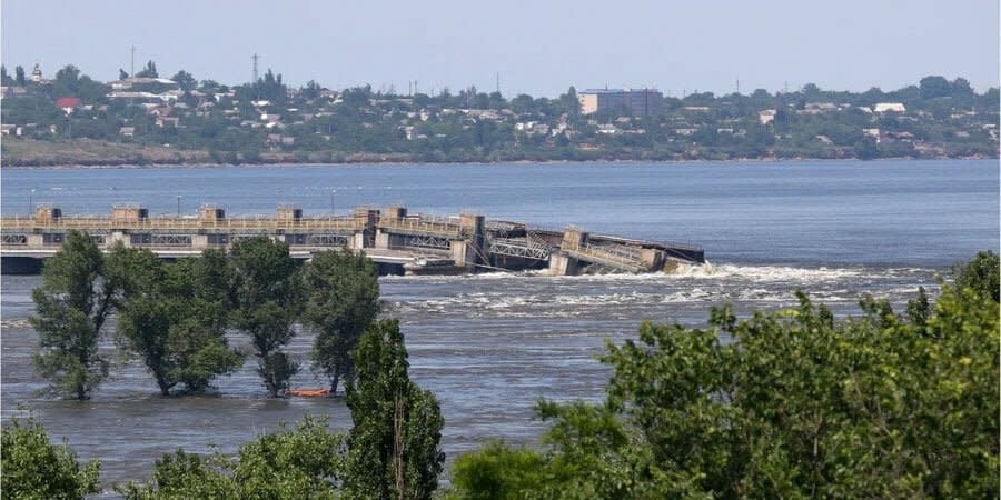 Kakhovka HPP, June 6