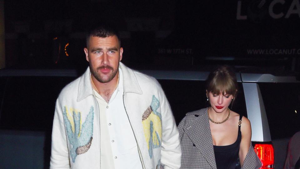 travis kelce and taylor swift leaving the snl after party in new york city on october 15, 2023