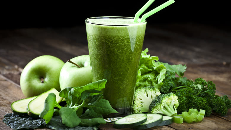 green juice and greens