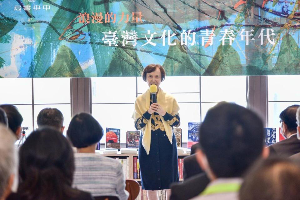 張杏如相當重視子女教養議題，全心投入學前教育。（中央書局臉書）