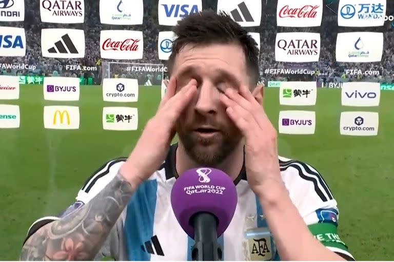 Lionel Messi, en una confusión que corrigió de inmediato ante las cámaras de televisión