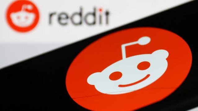 Thousands of subreddits go dark protesting Reddit's new API price