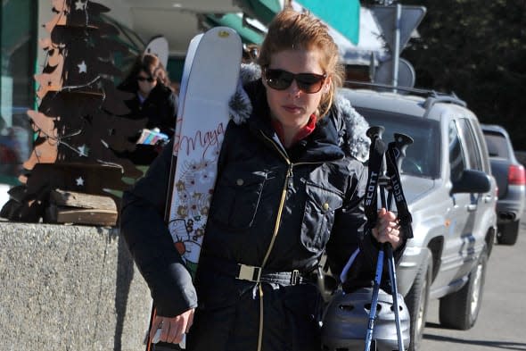 Princess Beatrice enjoys 4th holiday of 2015