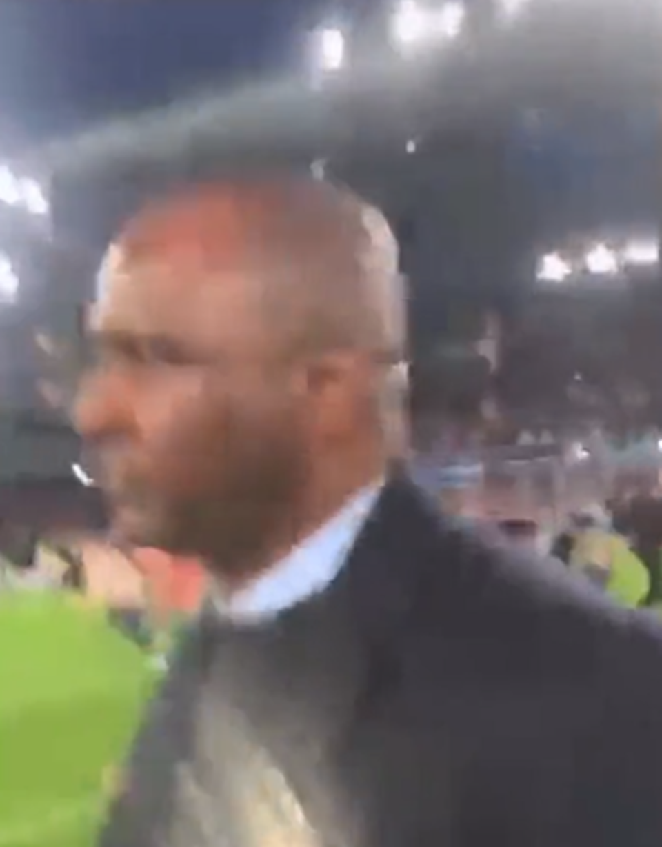 Footage shows the Everton fan confronting Vieira. (Twitter)