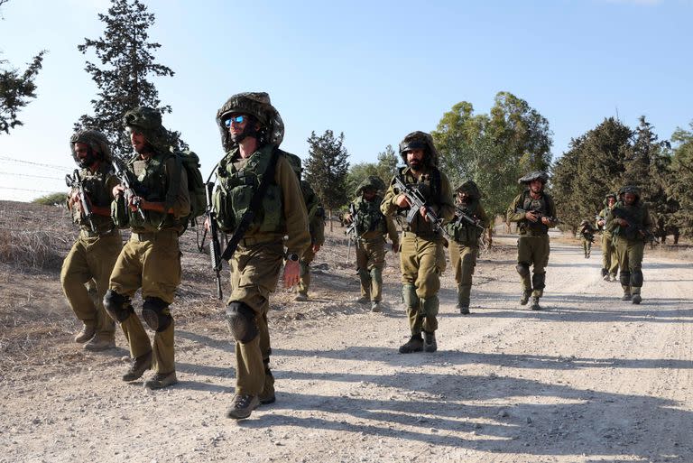 Tropas israelíes en la frontera con Gaza