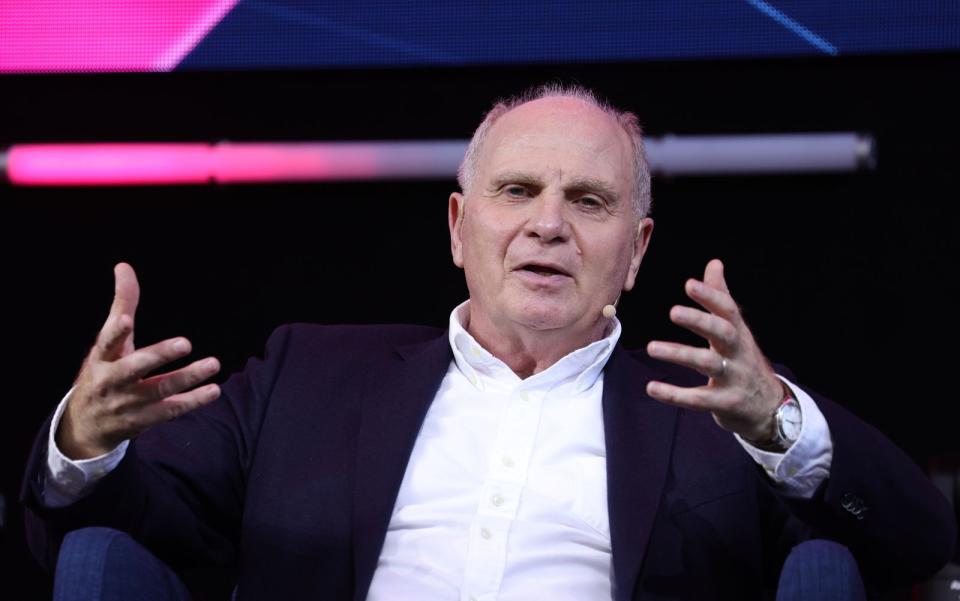 Uli Hoeneß glaubt, bei der CDU "stimmt was nicht". Einer möglichen Ampelkoalition erteilte der FCB-Ehrenpräsident seinen Segen. (Bild: 2021 Getty Images/Andreas Rentz)