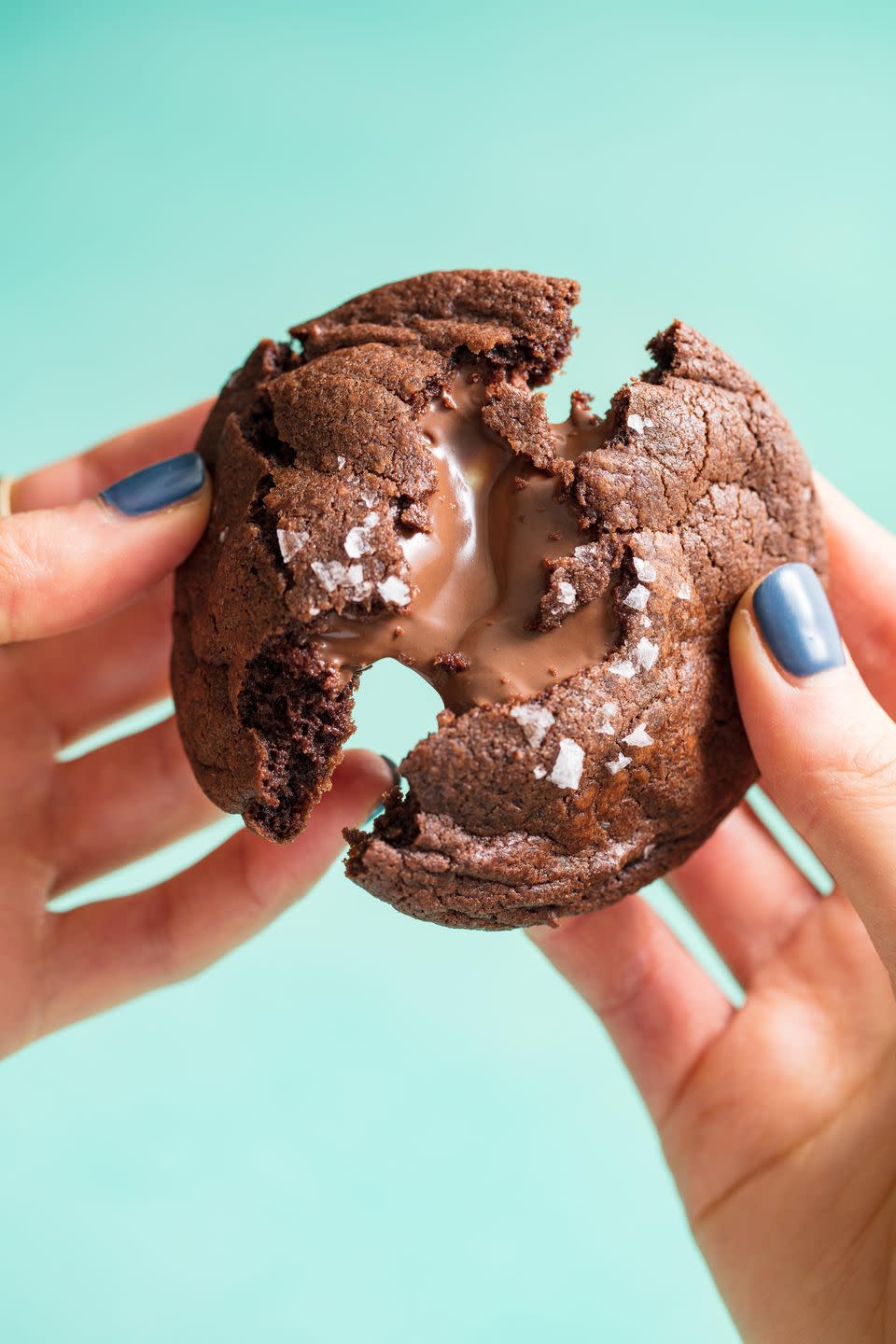 Nutella-Stuffed Cookies