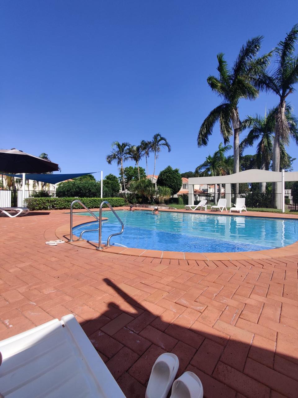 Ferlitas Wohnkomplex in Queensland verfügt über einen eigenen Pool. - Copyright: Gabriella Ferlita