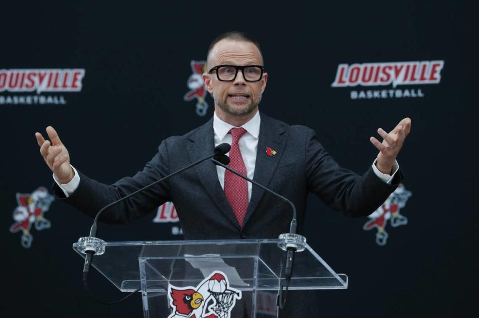 Louisville’s Pat Kelsey is one of several new basketball head coaches at Kentucky’s NCAA Division I schools.