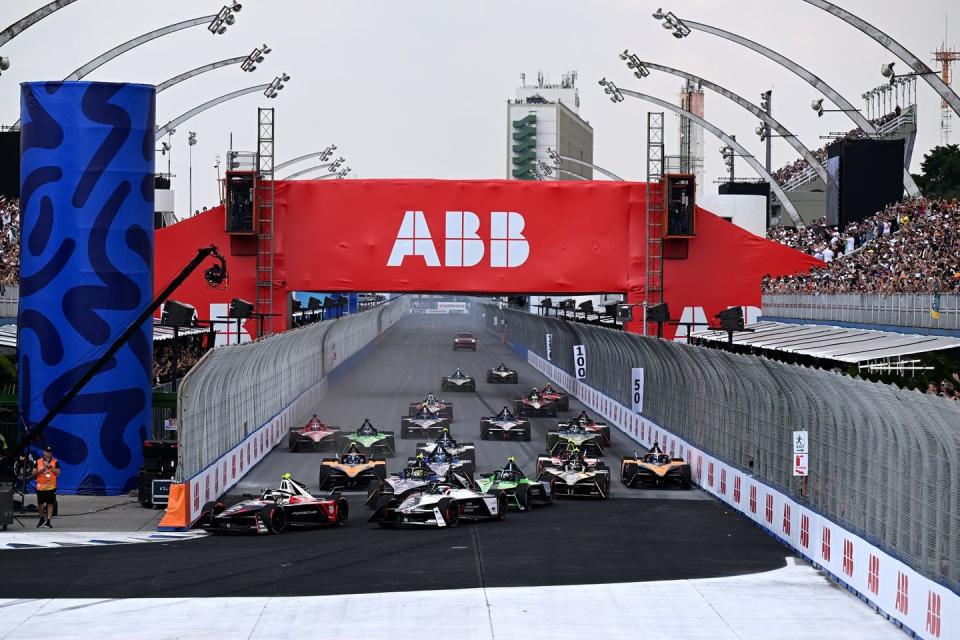 streets of sao paulo, brazil march 25 antonio felix da costa, tag heuer porsche formula e team, porsche 99x electric gen3 , 2nd position during the sao paulo eprix at streets of sao paulo on saturday march 25, 2023, brazil photo by simon galloway lat images