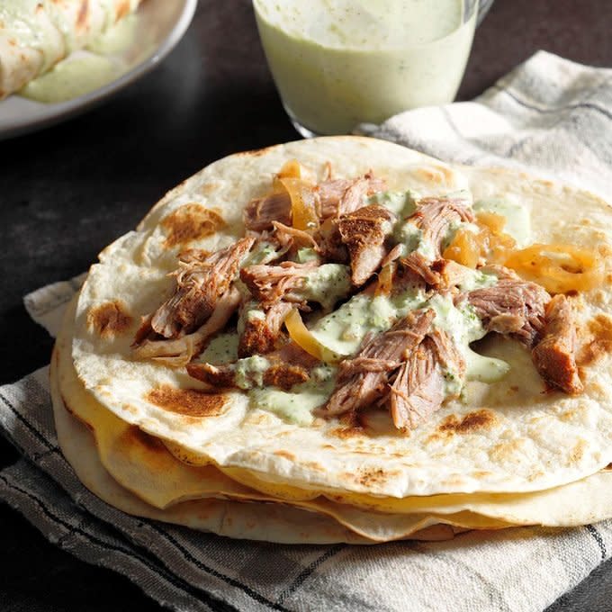 Shredded Pork Burritos Exps Scmbz18 44993 B01 17 5b 6