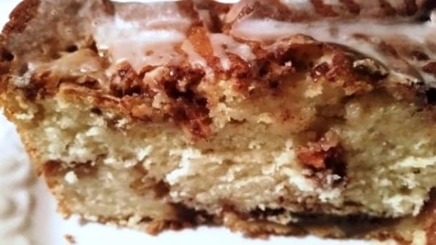 <p><a href="https://mooreorlesscooking.com/best-apple-fritter-coffee-cake-video/" rel="nofollow noopener" target="_blank" data-ylk="slk:Moore or Less Cooking;elm:context_link;itc:0;sec:content-canvas" class="link ">Moore or Less Cooking</a></p>