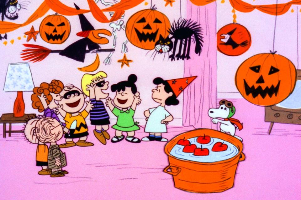 IT'S THE GREAT PUMPKIN, CHARLIE BROWN