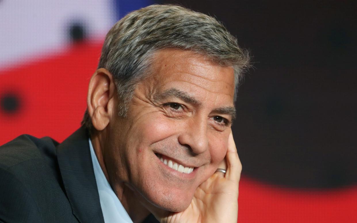 George Clooney  - Fred Thornhill 