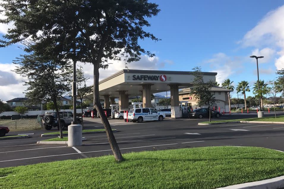 Safeway Gas Station, Ewa Beach, Hawaii