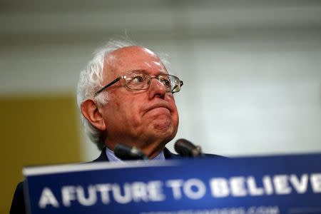 U.S. Democratic presidential candidate Bernie Sanders (I-VT) speaks at a campaign event at Purdue University in West Lafayette, Indiana, U.S., April 27, 2016. REUTERS/Aaron P. Bernstein