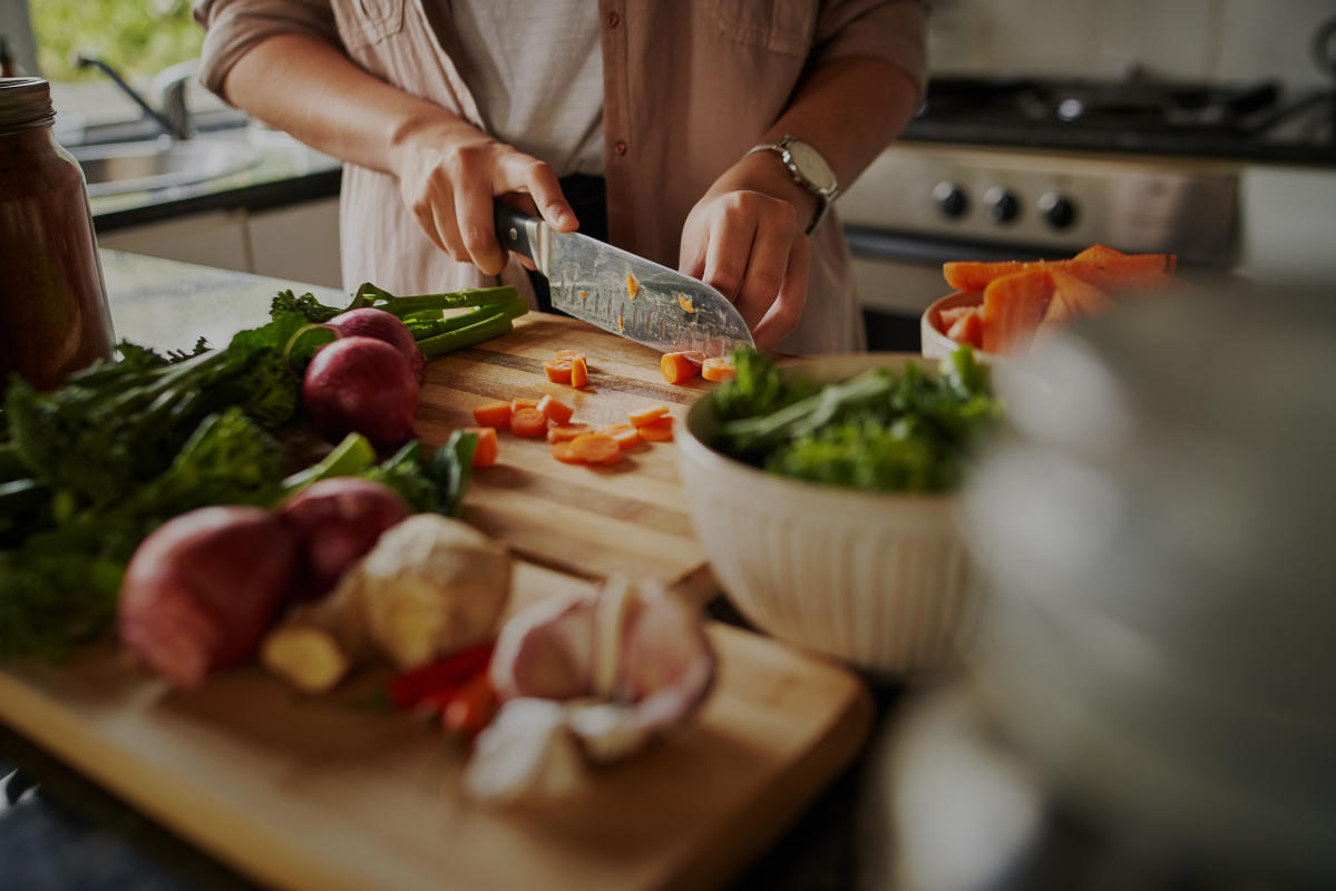 Tabla de cortar utensilio de cocina de madera para picar alimentos