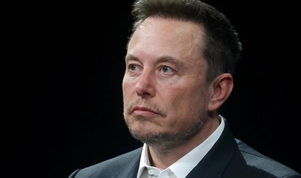 Seit dem Kauf von Twitter und der Umbenennung in "X" versucht der Milliardär Elon Musk dem Nachrichtendienst seinen Stempel aufzudrücken. - Copyright: Getty Images 