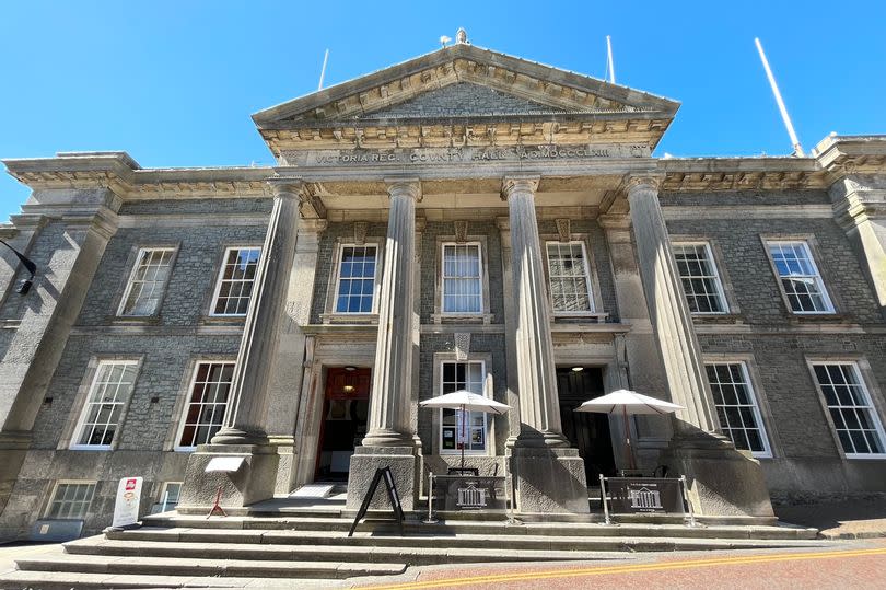 Four Doric columns at the entrance to the Old Courthouse