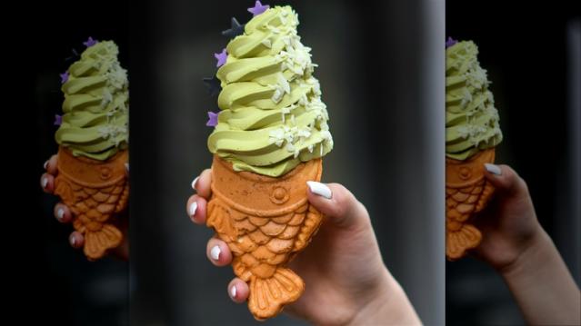 Carp Bread Is The Korean Street Food That's Much Sweeter Than It