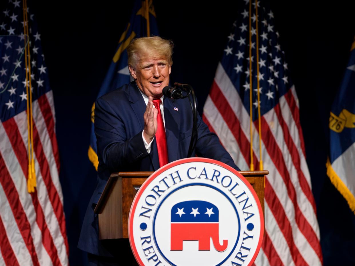 <p>El ex presidente de los Estados Unidos, Donald Trump, se dirige a la convención estatal republicana de Carolina del Norte el 5 de junio de 2021 en Greenville, Carolina del Norte.</p> (Getty Images)