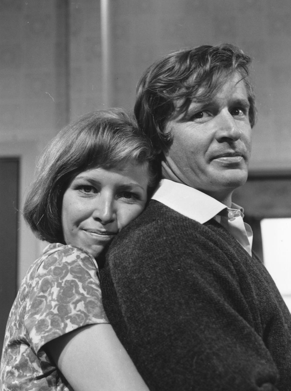 circa 1965:  Actors William Roache and Anne Reid who play Ken and Valerie Barlow in the English television soap opera 'Coronation Street'.  (Photo by John Madden/Keystone/Getty Images)