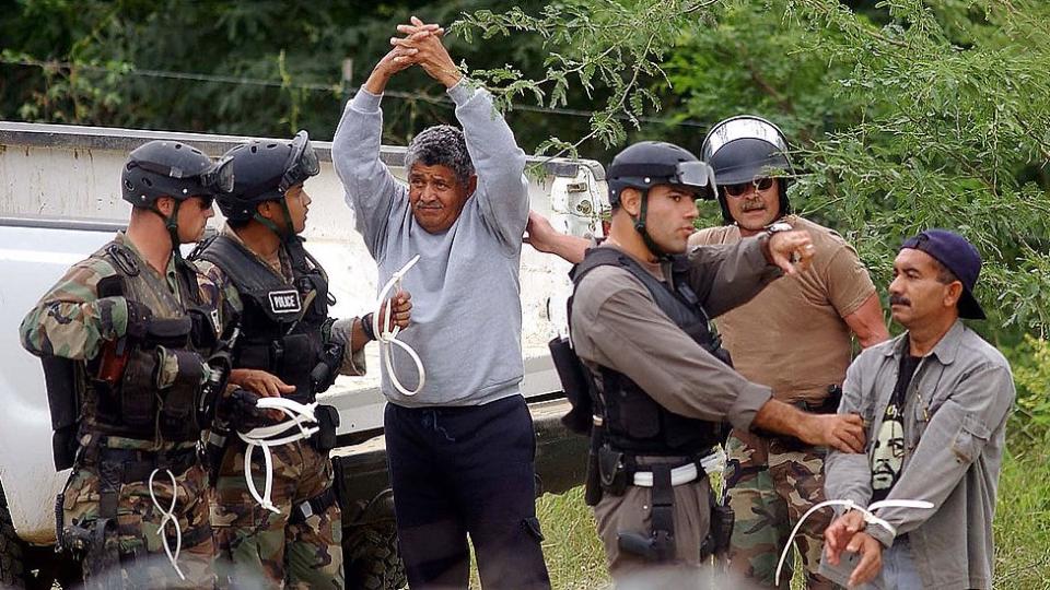Hombres arrestados en los terrenos restringidos en Vieques