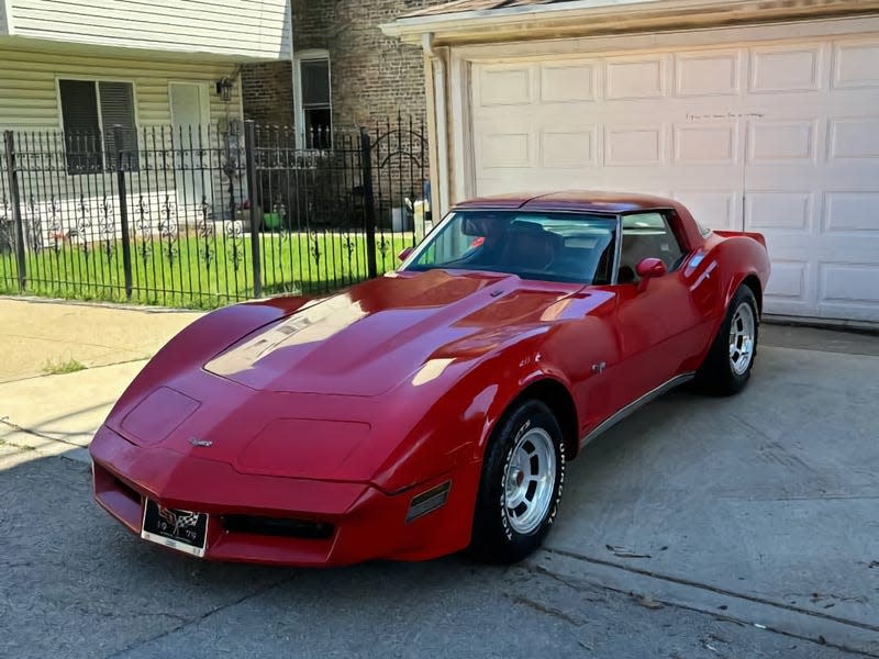 Photo: <a class="link " href="https://chicago.craigslist.org/chc/cto/d/chicago-1979-chevy-corvette-82-4speed/7756693816.html" rel="nofollow noopener" target="_blank" data-ylk="slk:Craigslist;elm:context_link;itc:0;sec:content-canvas">Craigslist</a>