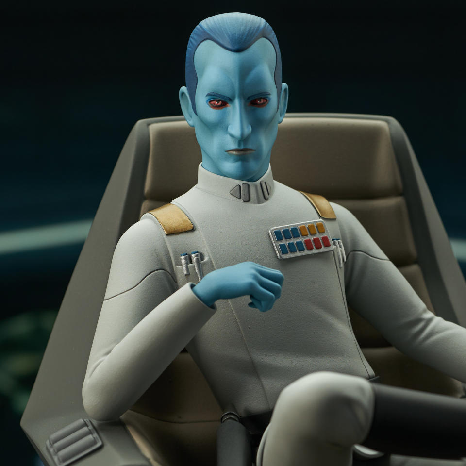 Take a closer look at Gentle Giant's detailed Thrawn statue. (Photo: Courtesy Gentle Giant LTD)
