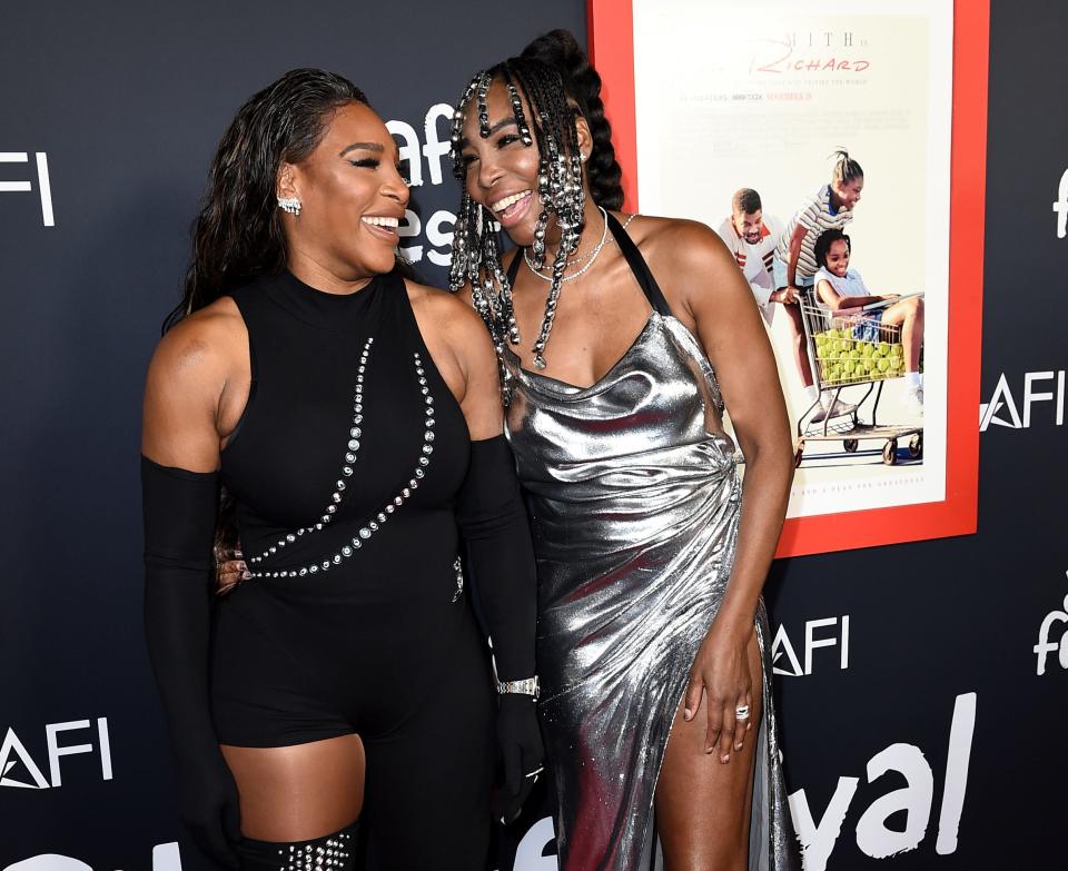 Serena (left) and Venus Williams at the "King Richard" premiere.