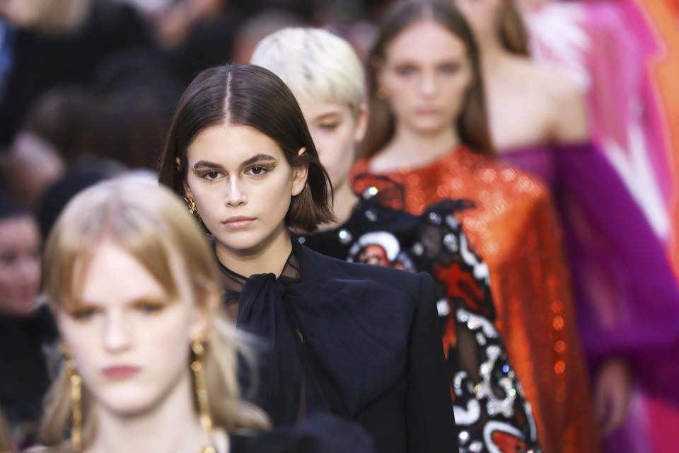 Model Kaia Gerber, second from front, walks with other models as they wear creations as part of the Valentino Ready To Wear Spring-Summer 2020 collection, unveiled during the fashion week, in Paris, Sunday, Sept. 29, 2019. (Photo by Vianney Le Caer/Invision/AP)