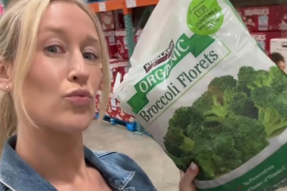 Registered dietitian Lauren Hubert praises Costco’s selection of produce, chicken products, almond flour crackers, frozen fruit and broccoli, whole-grain bread, and Poppi prebiotic soda. Lauren Hubert/Tik Tok