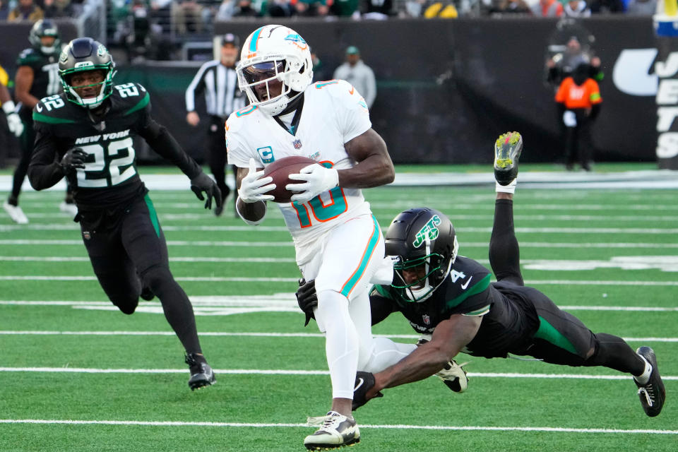 Miami Dolphins wide receiver Tyreek Hill (10). Mandatory Credit: Robert Deutsch-USA TODAY Sports