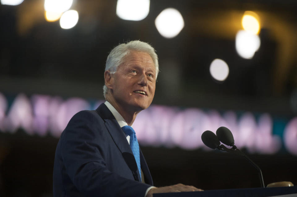 <p>Il aura fallut que le scandale avec Monica Lewinsky éclate au grand jour, pour que Bill Clinton avoue son problème d’addiction au sexe. </p>